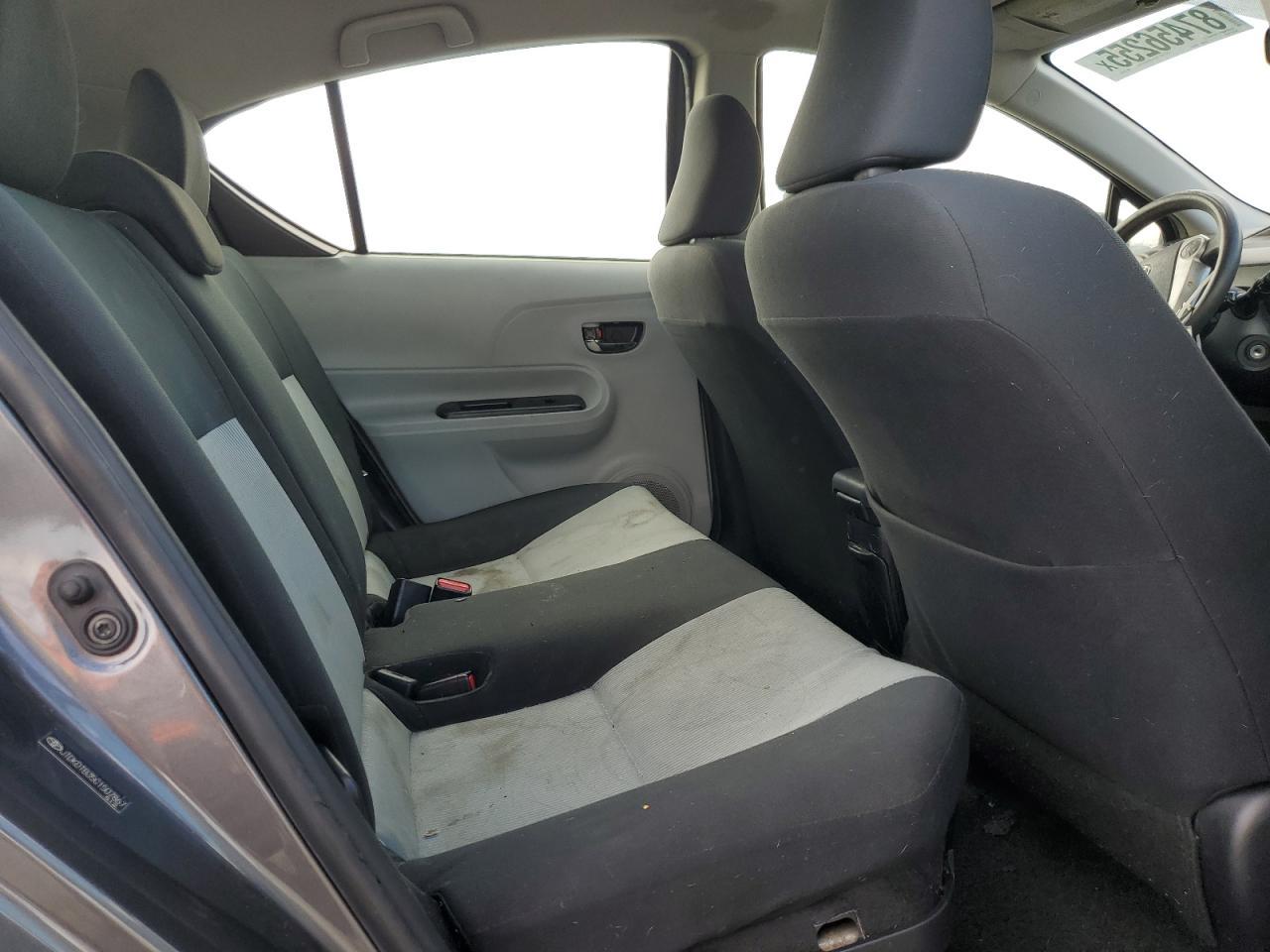 2012 TOYOTA Prius c
