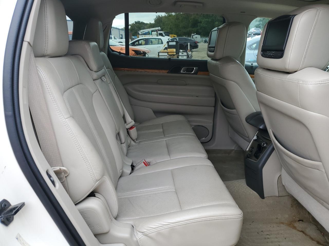 2012 LINCOLN MKT