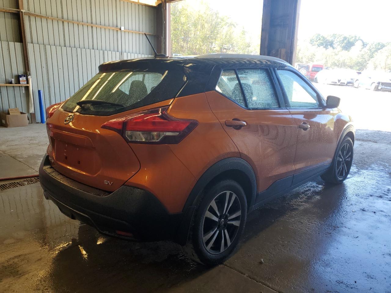 2018 NISSAN KICKS
