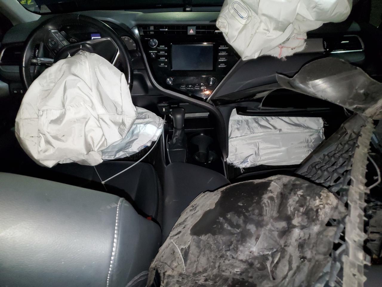 2019 TOYOTA CAMRY