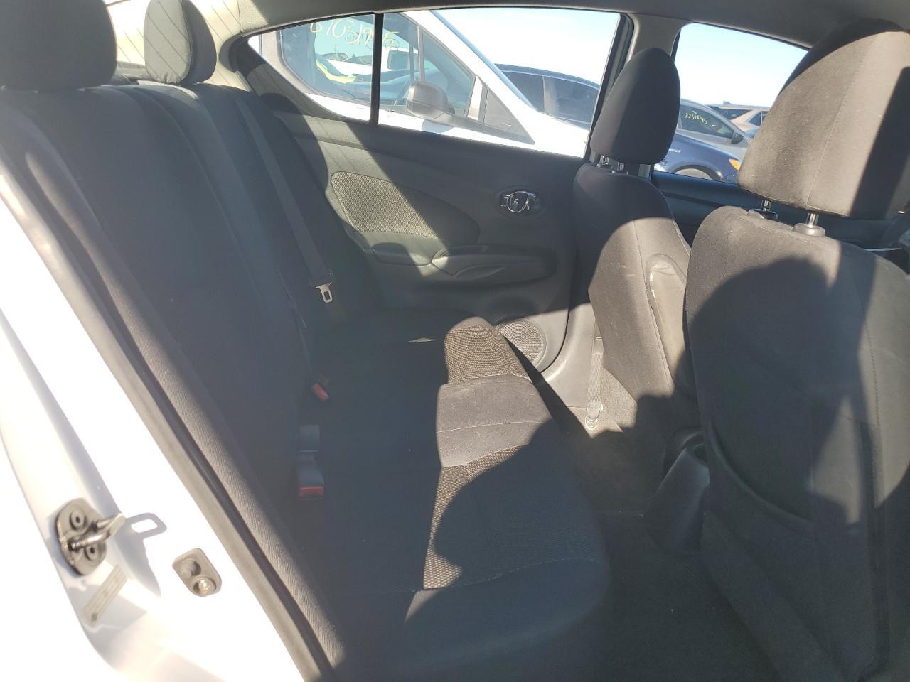 2013 NISSAN VERSA