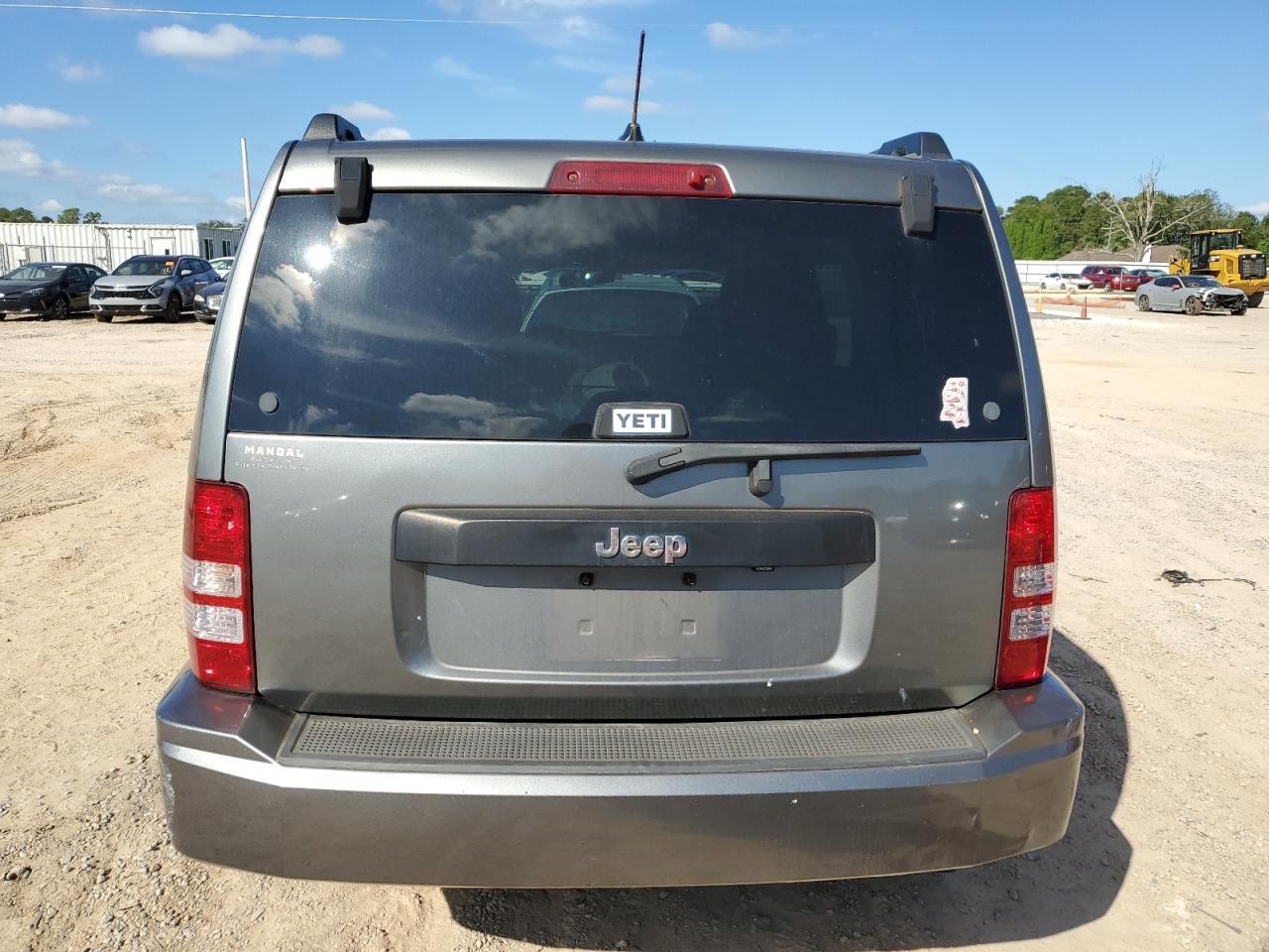 2012 JEEP Liberty