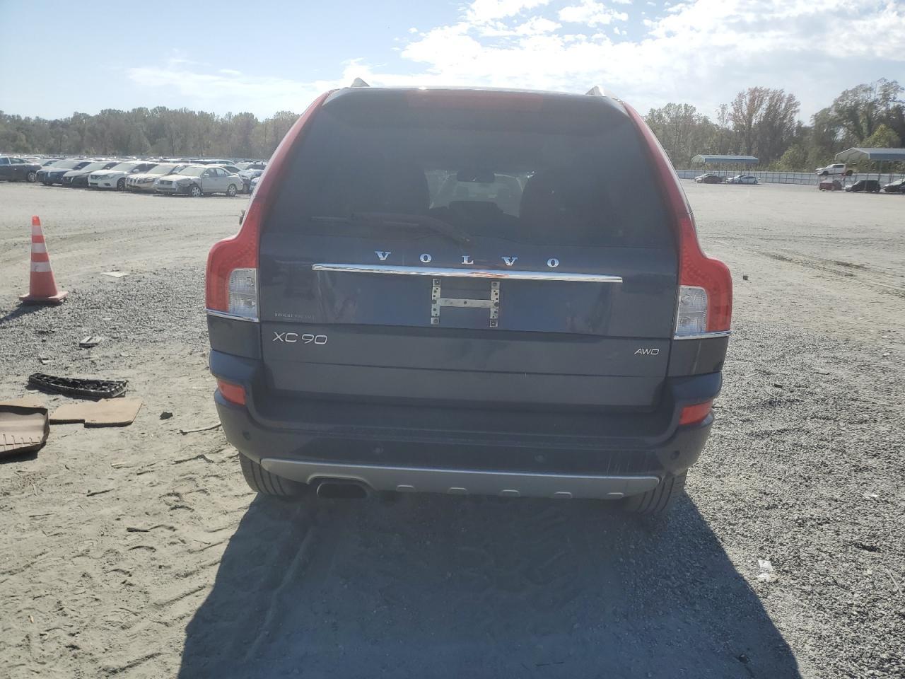 2013 VOLVO XC90