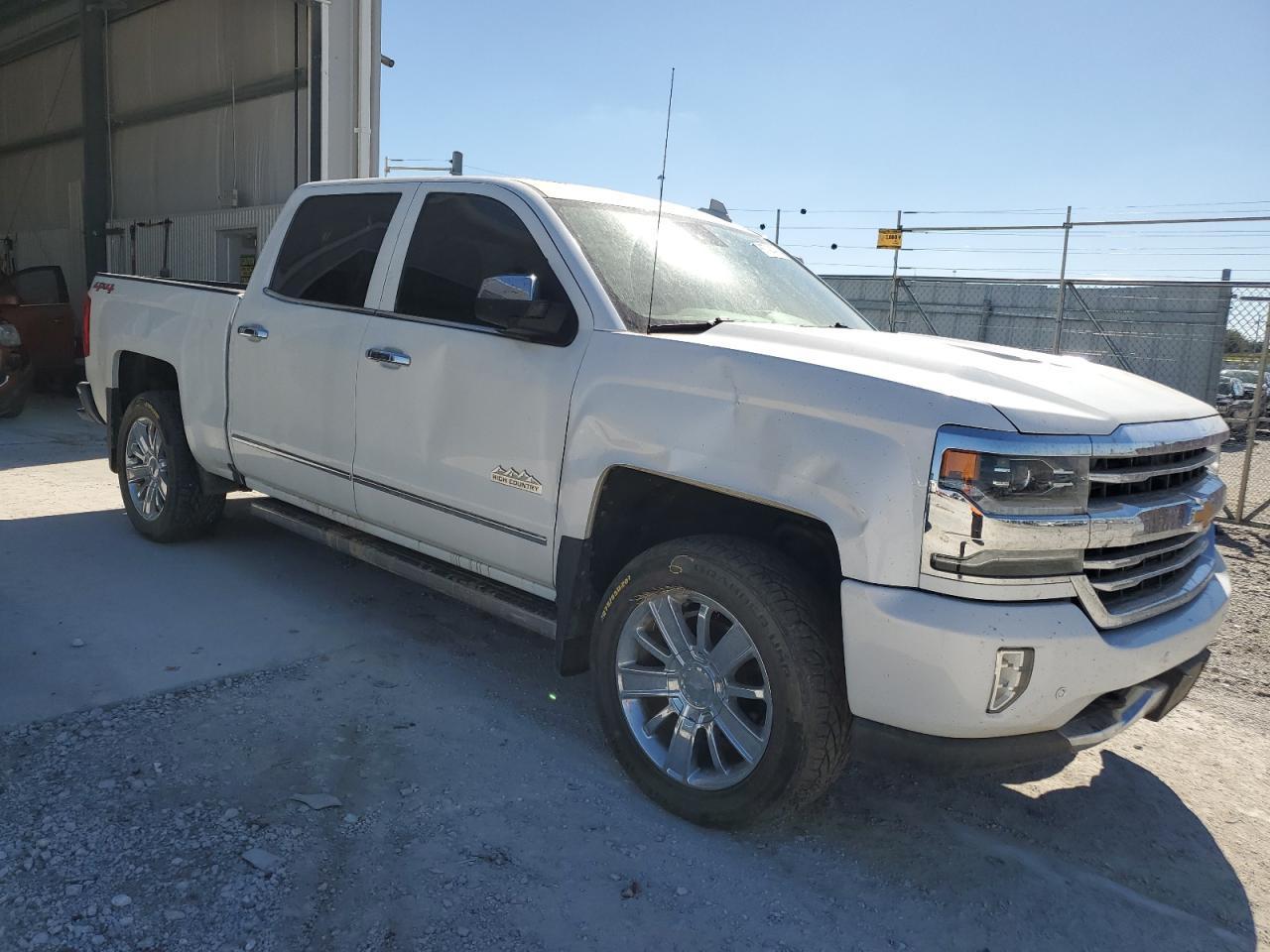 2017 CHEVROLET Silverado