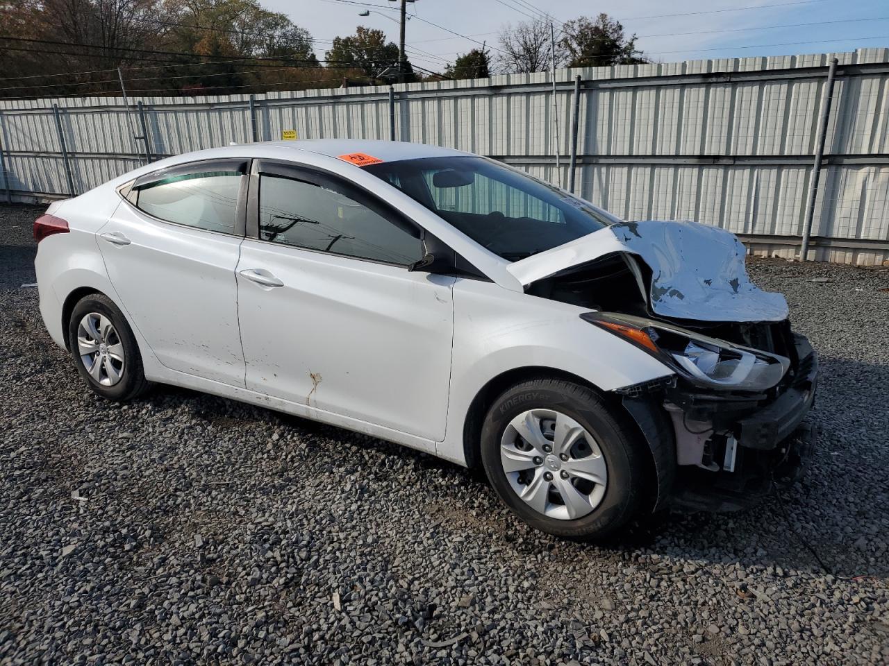 2016 HYUNDAI ELANTRA