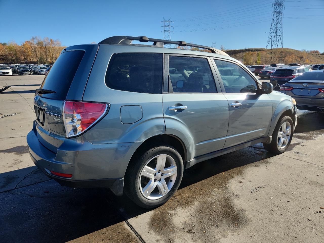 2010 SUBARU FORESTER
