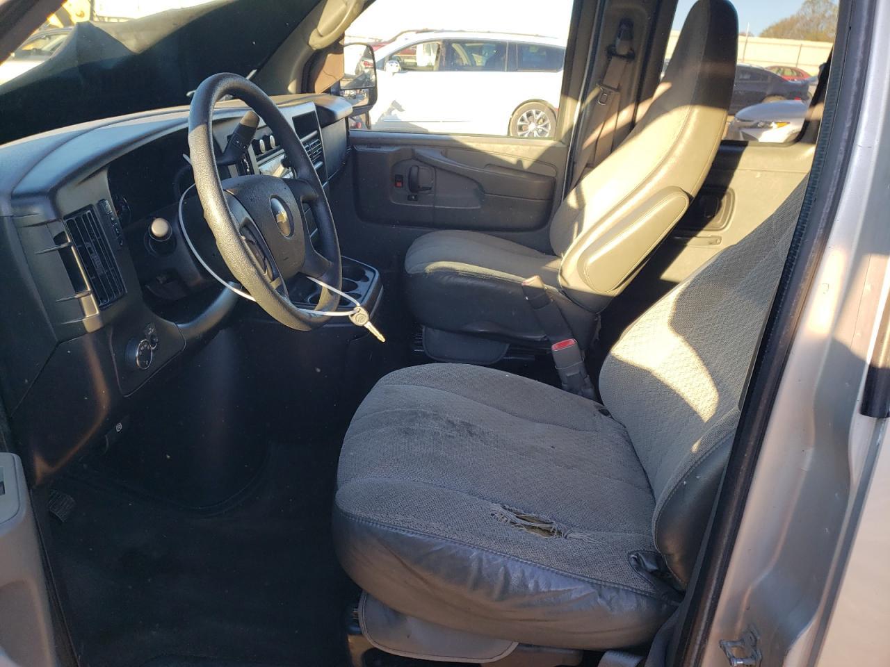 2011 CHEVROLET Express 3500