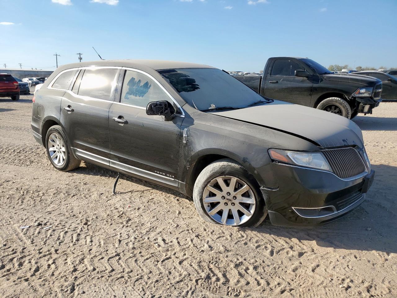 2015 LINCOLN MKT