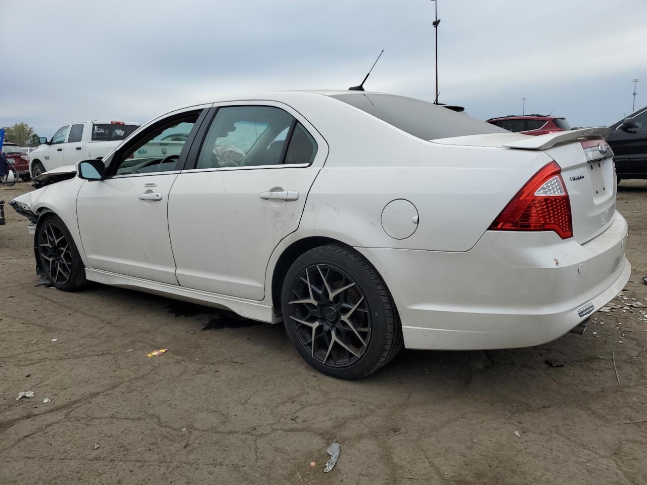 2011 FORD FUSION