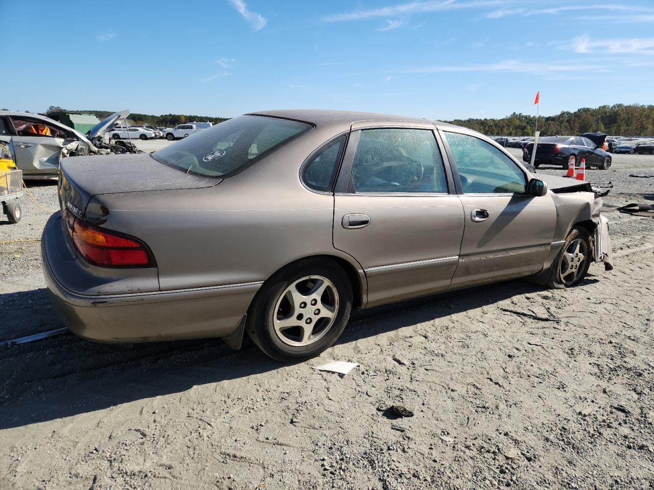 1999 TOYOTA Avalon