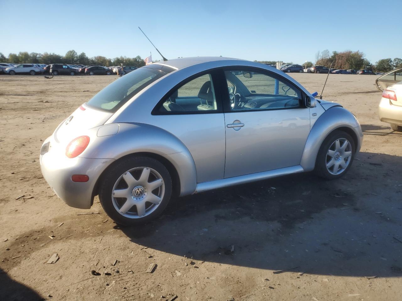 2001 VOLKSWAGEN Beetle