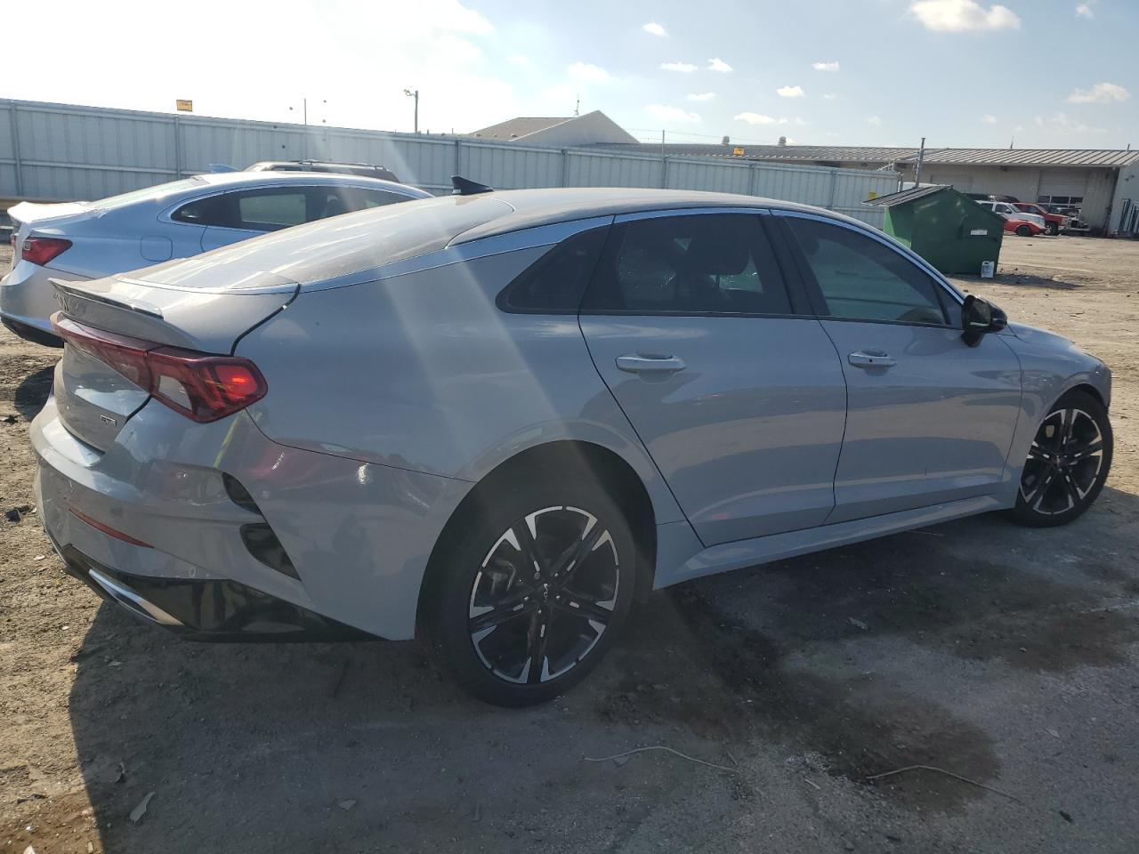 2023 KIA K5
