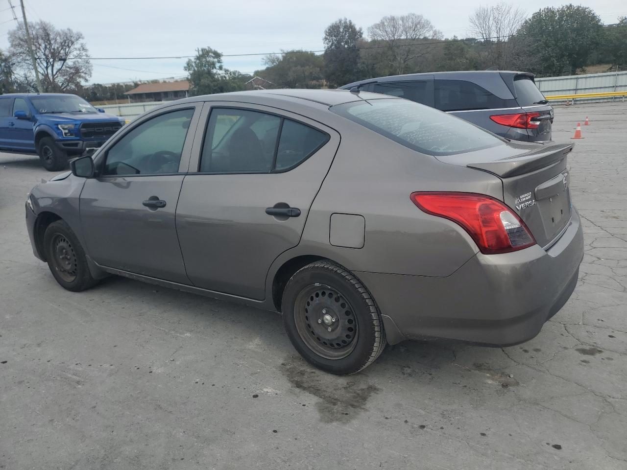 2016 NISSAN VERSA