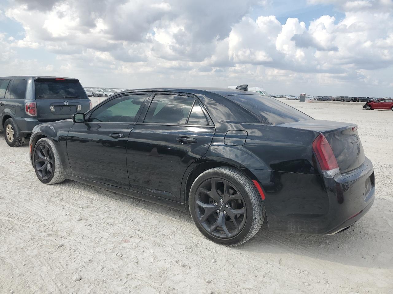 2021 CHRYSLER 300