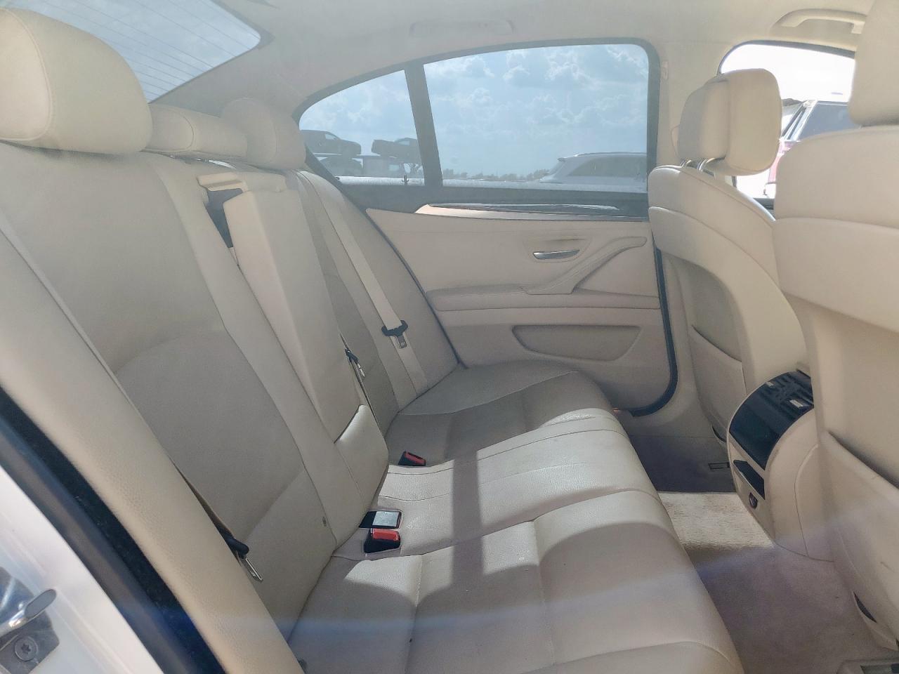 2011 BMW 5 series