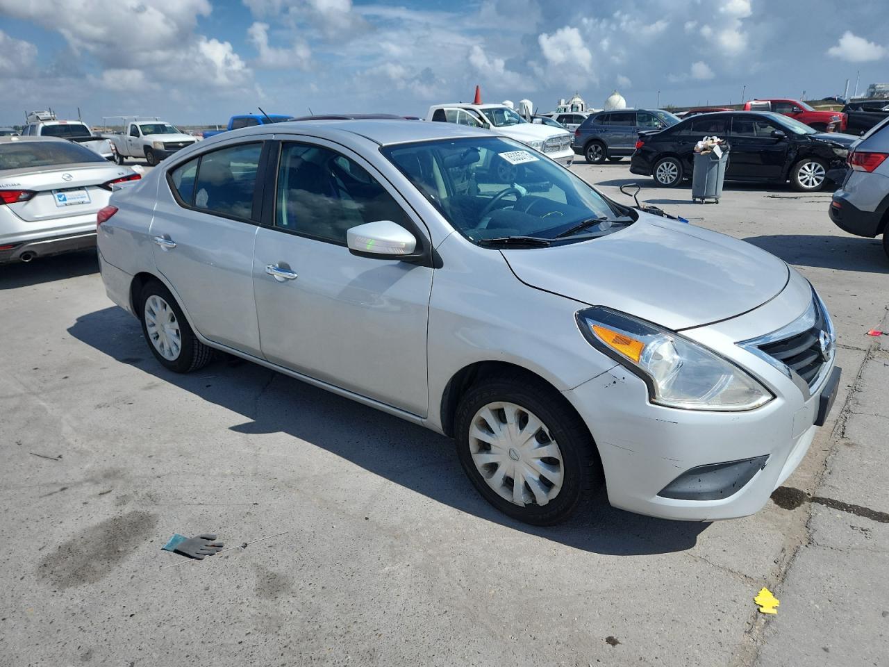 2019 NISSAN VERSA