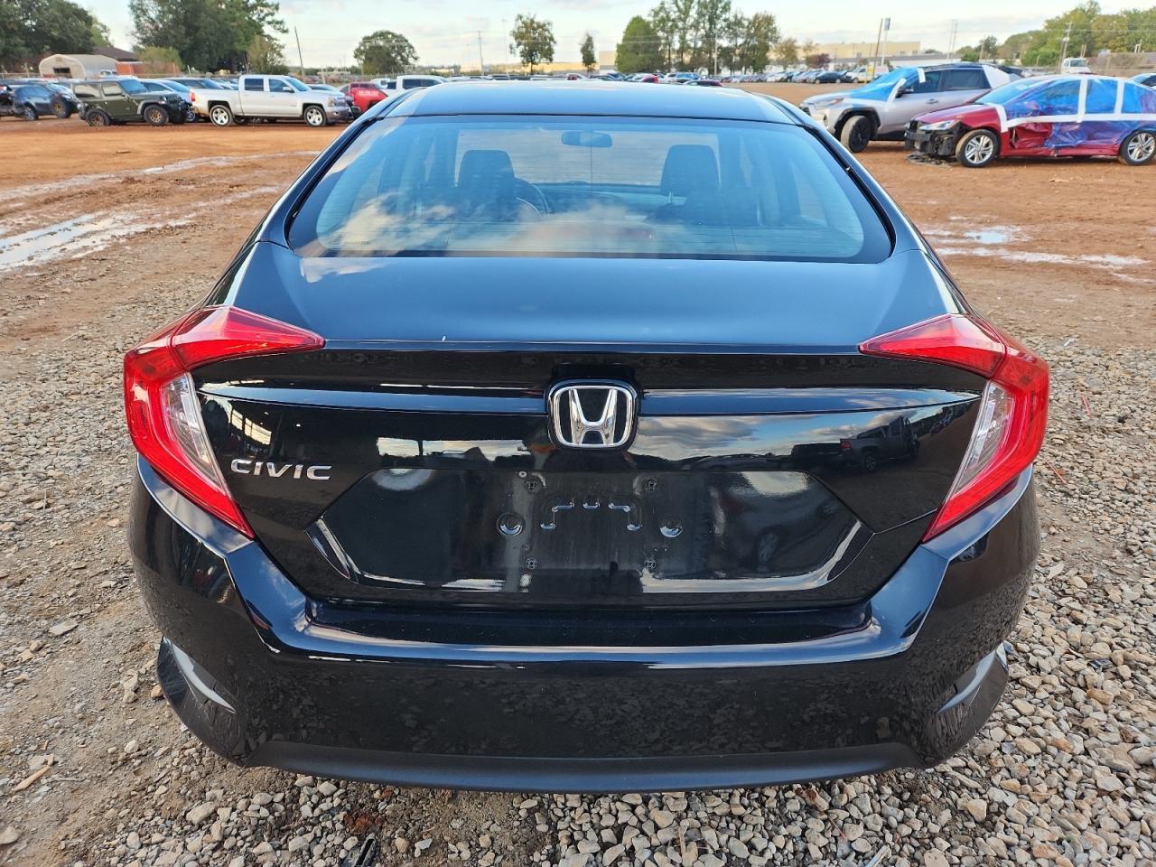 2018 HONDA CIVIC