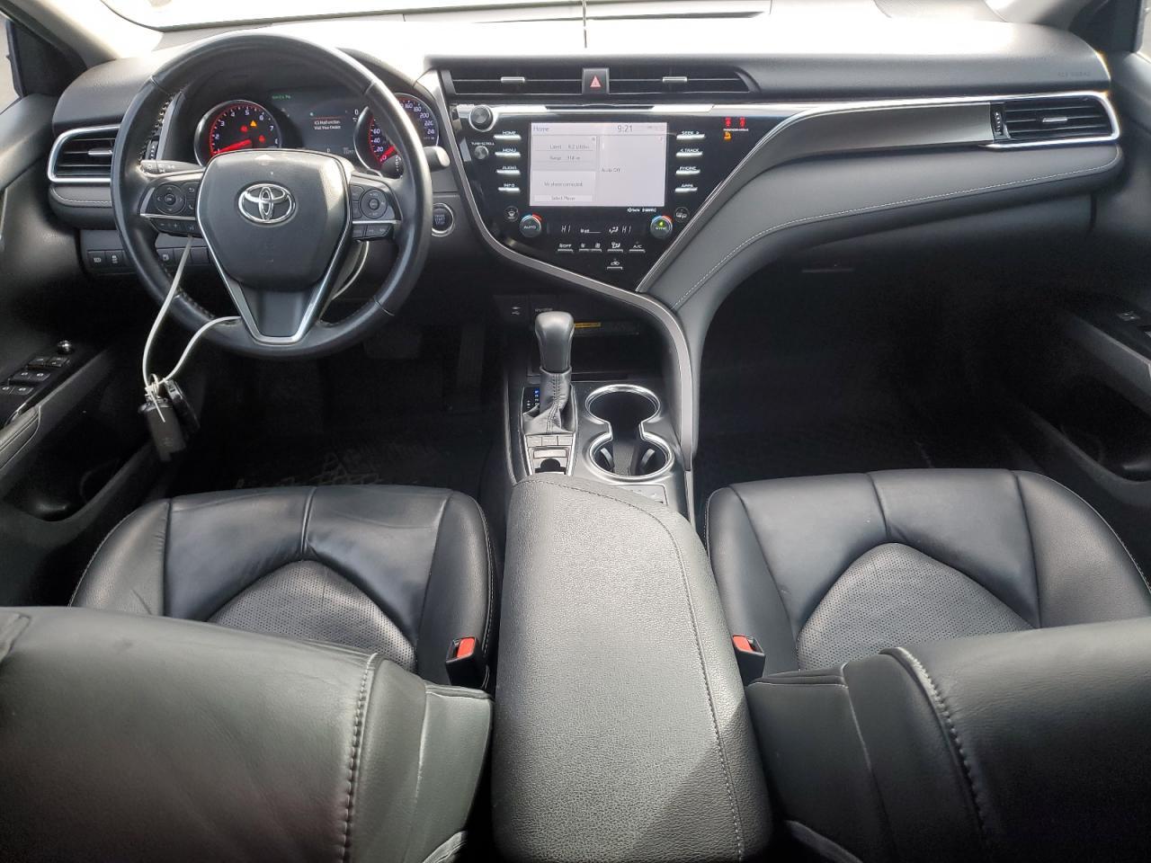 2018 TOYOTA CAMRY