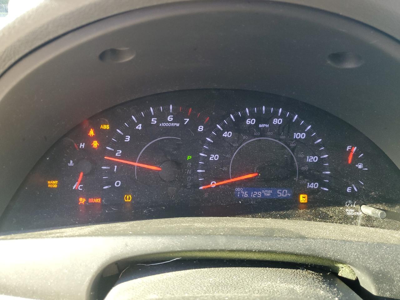 2011 TOYOTA CAMRY