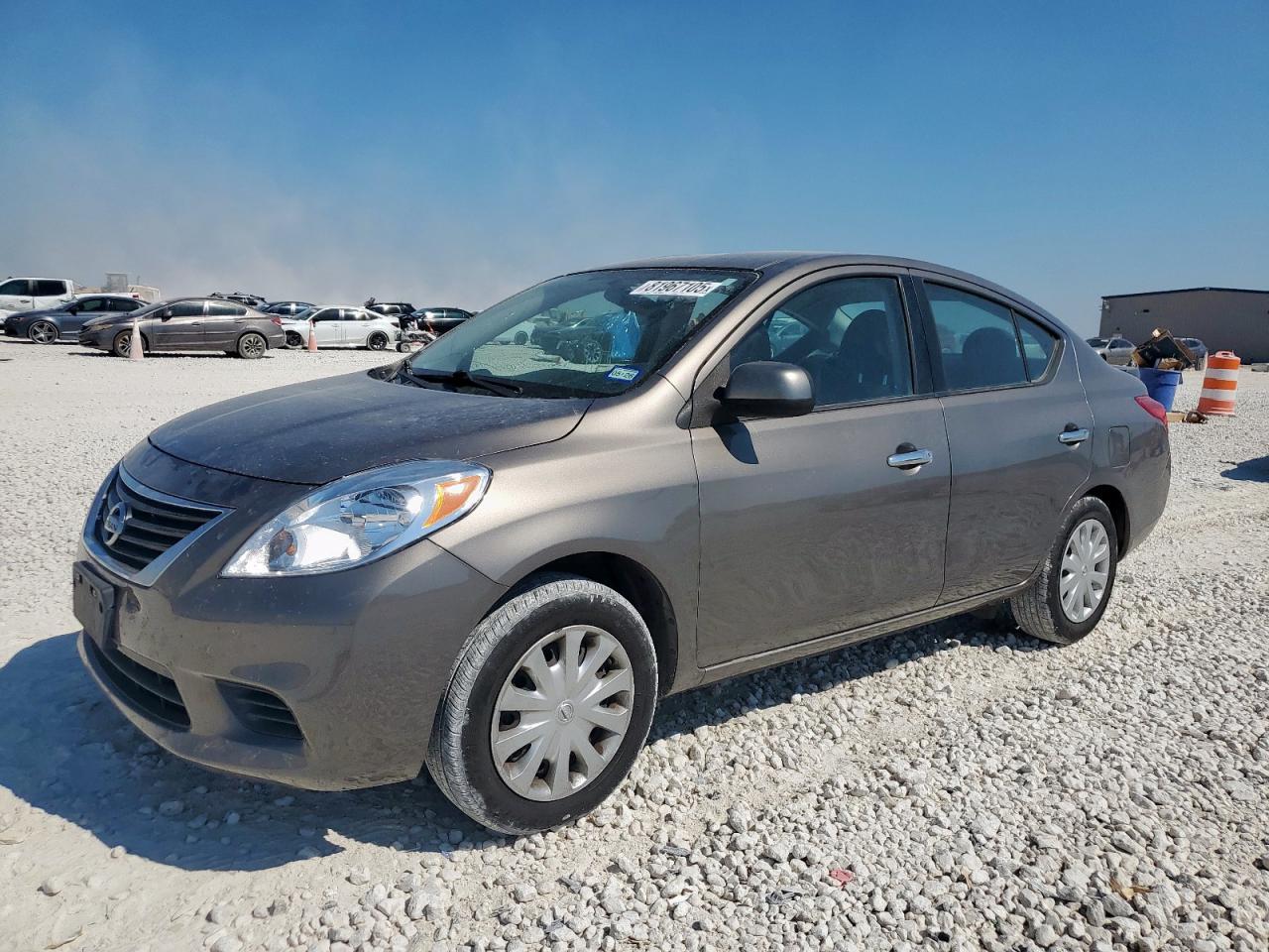 2013 NISSAN VERSA
