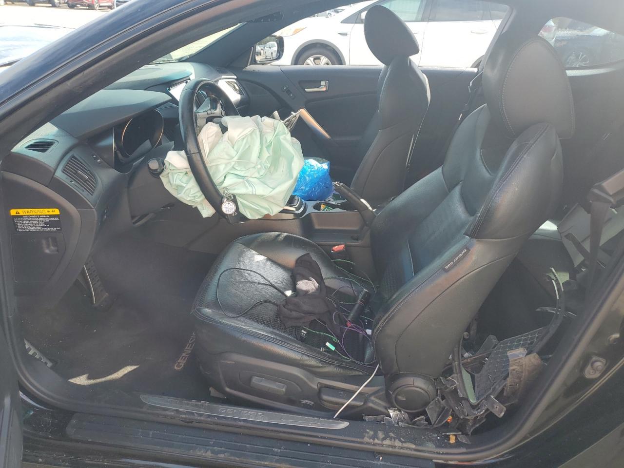 2013 HYUNDAI GENESIS