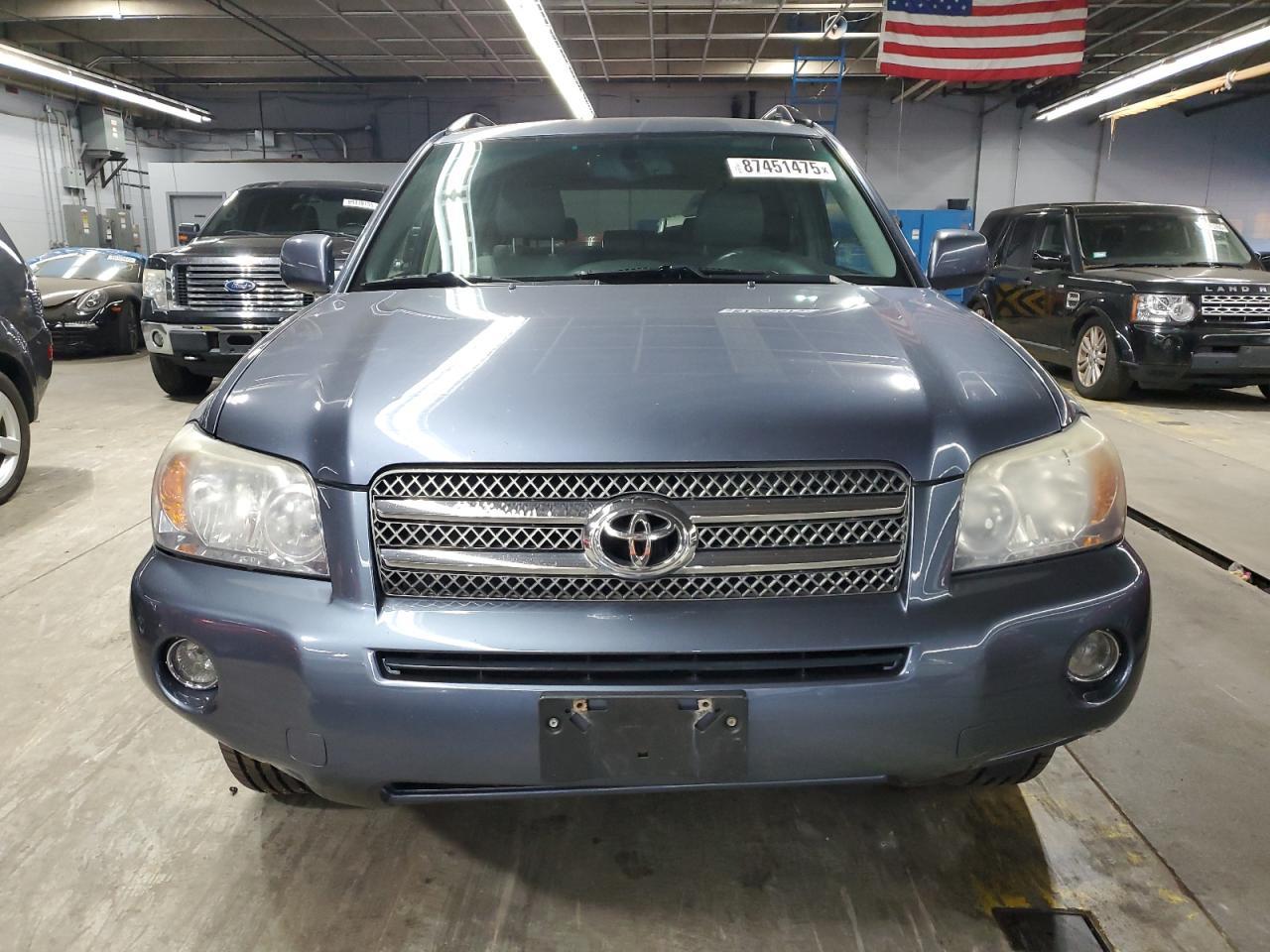 2006 TOYOTA HIGHLANDER
