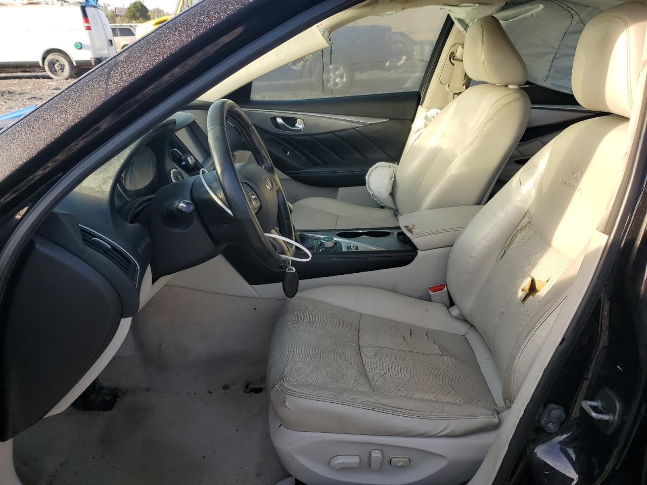 2014 INFINITI Q50