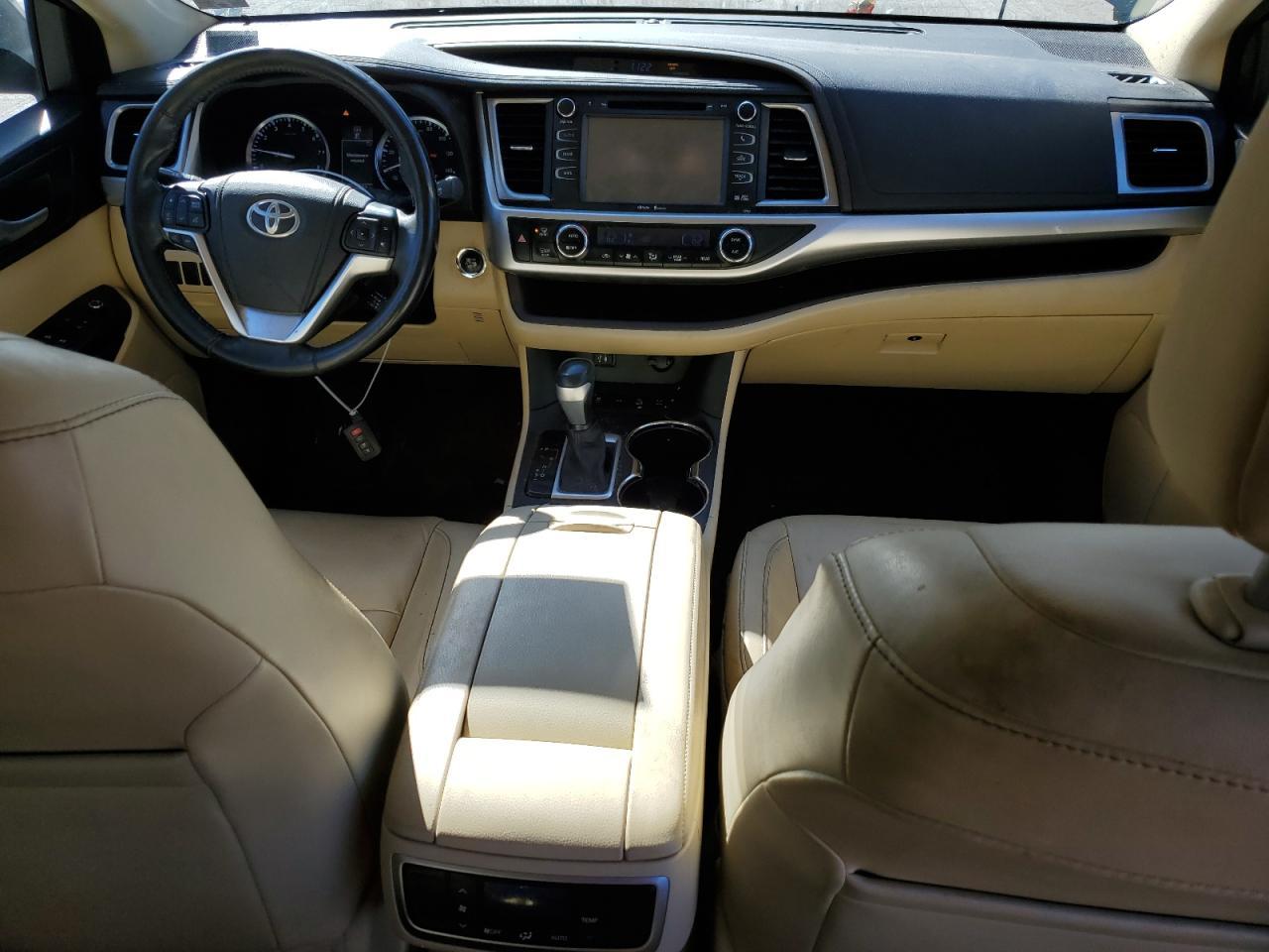 2015 TOYOTA HIGHLANDER