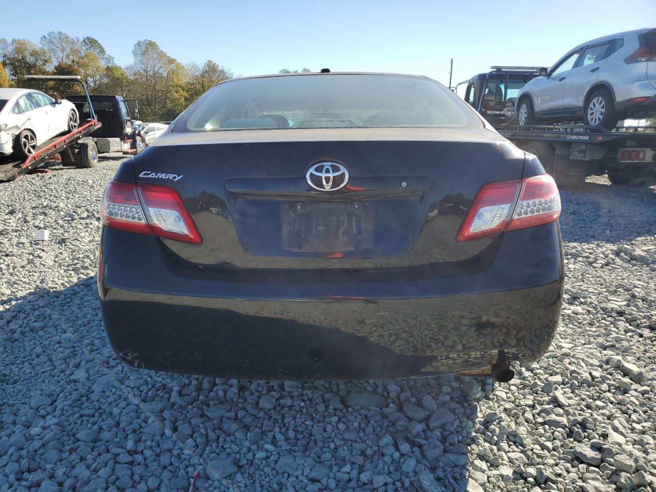 2011 TOYOTA CAMRY