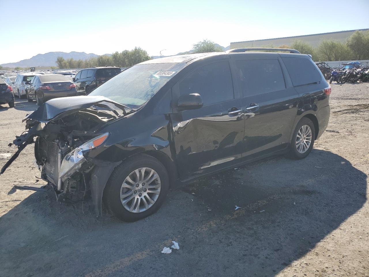 2016 TOYOTA SIENNA