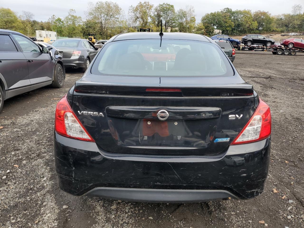 2015 NISSAN VERSA