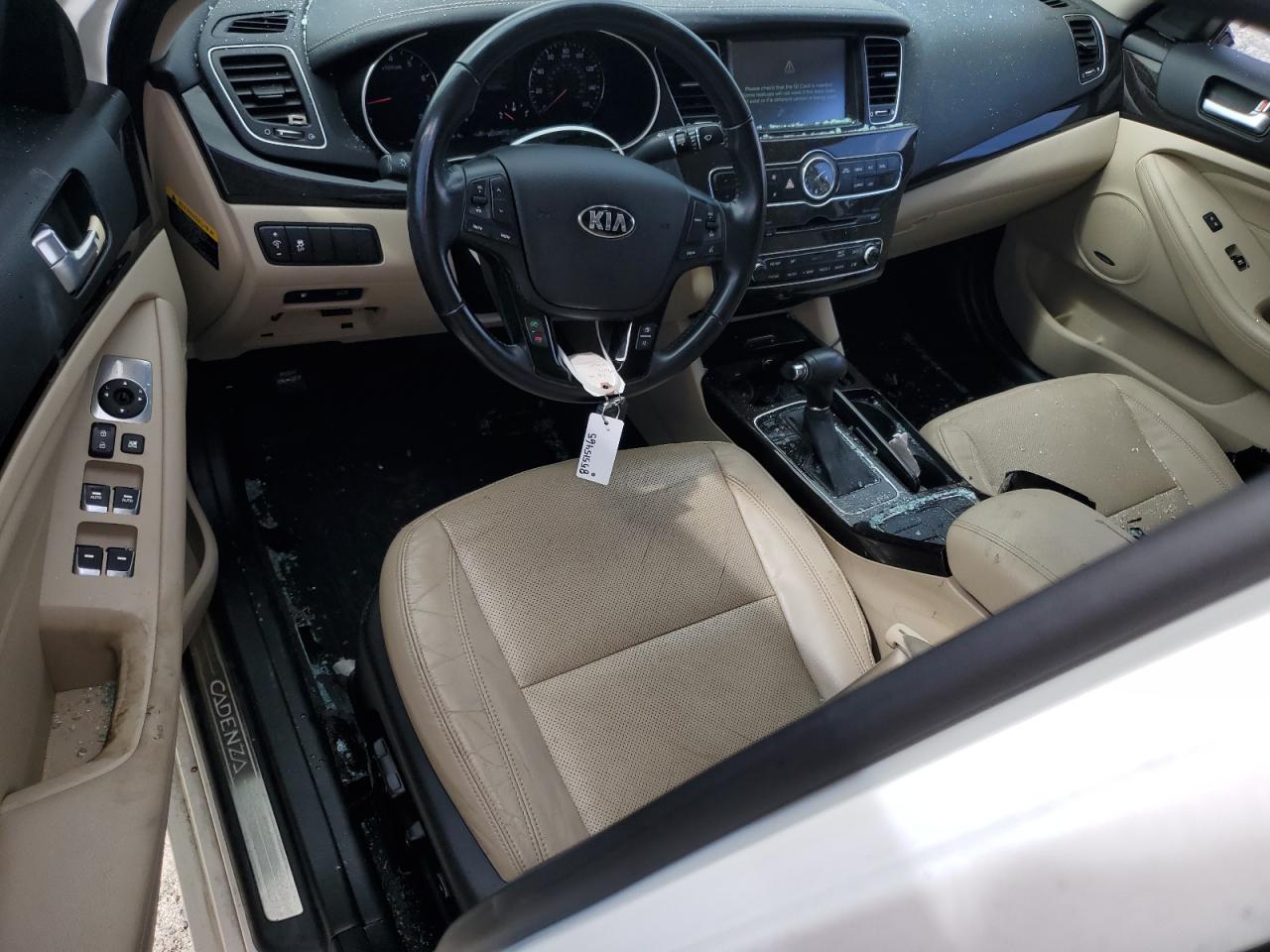 2016 KIA Cadenza