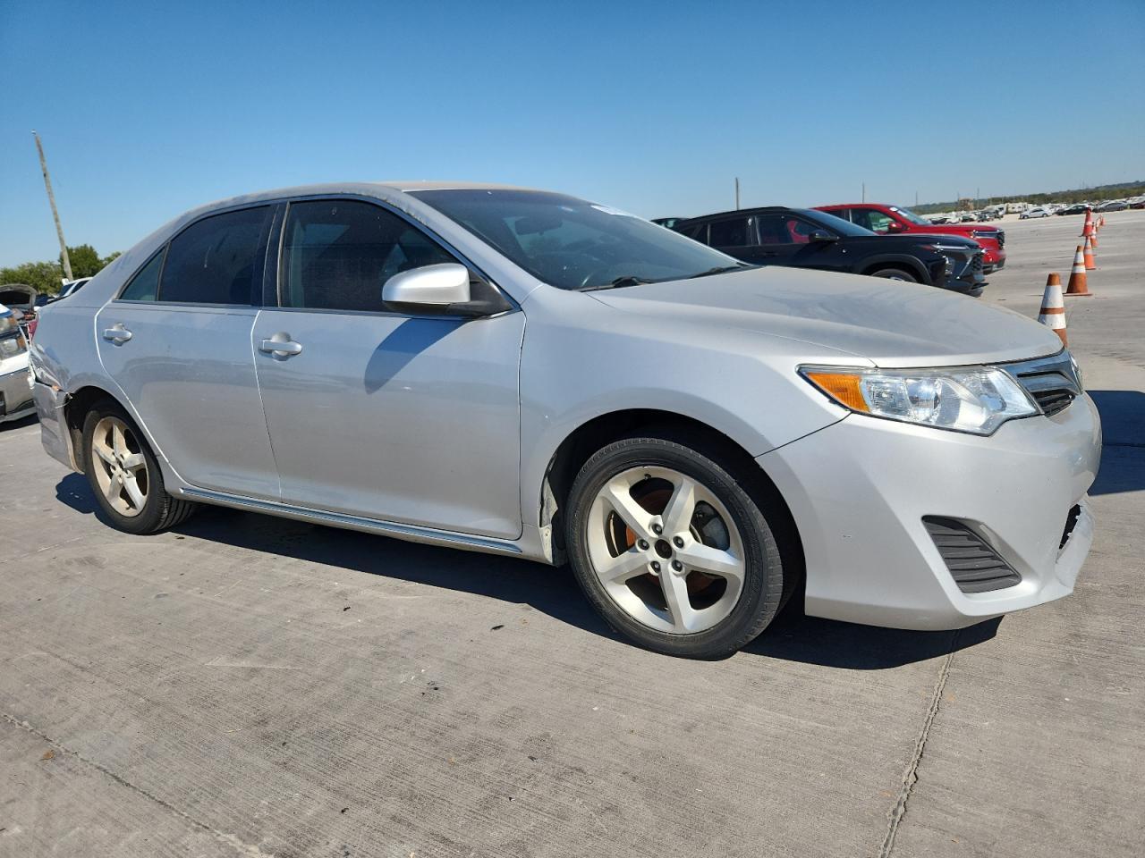 2014 TOYOTA CAMRY