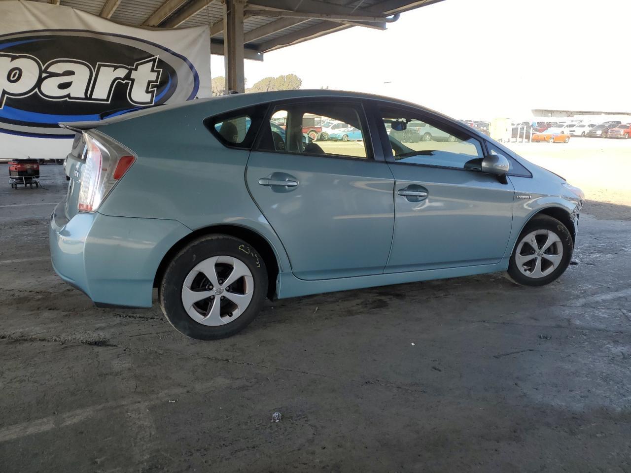 2015 TOYOTA PRIUS