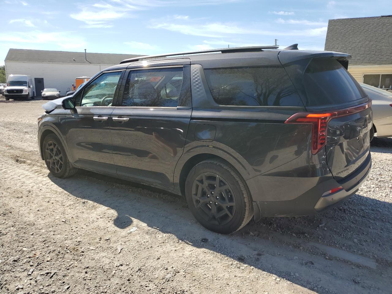 2025 KIA Carnival