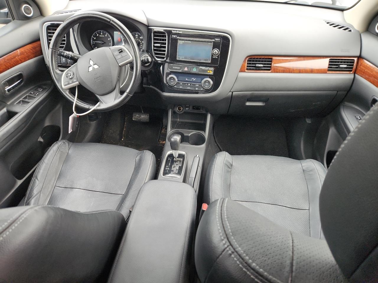 2015 MITSUBISHI outlander