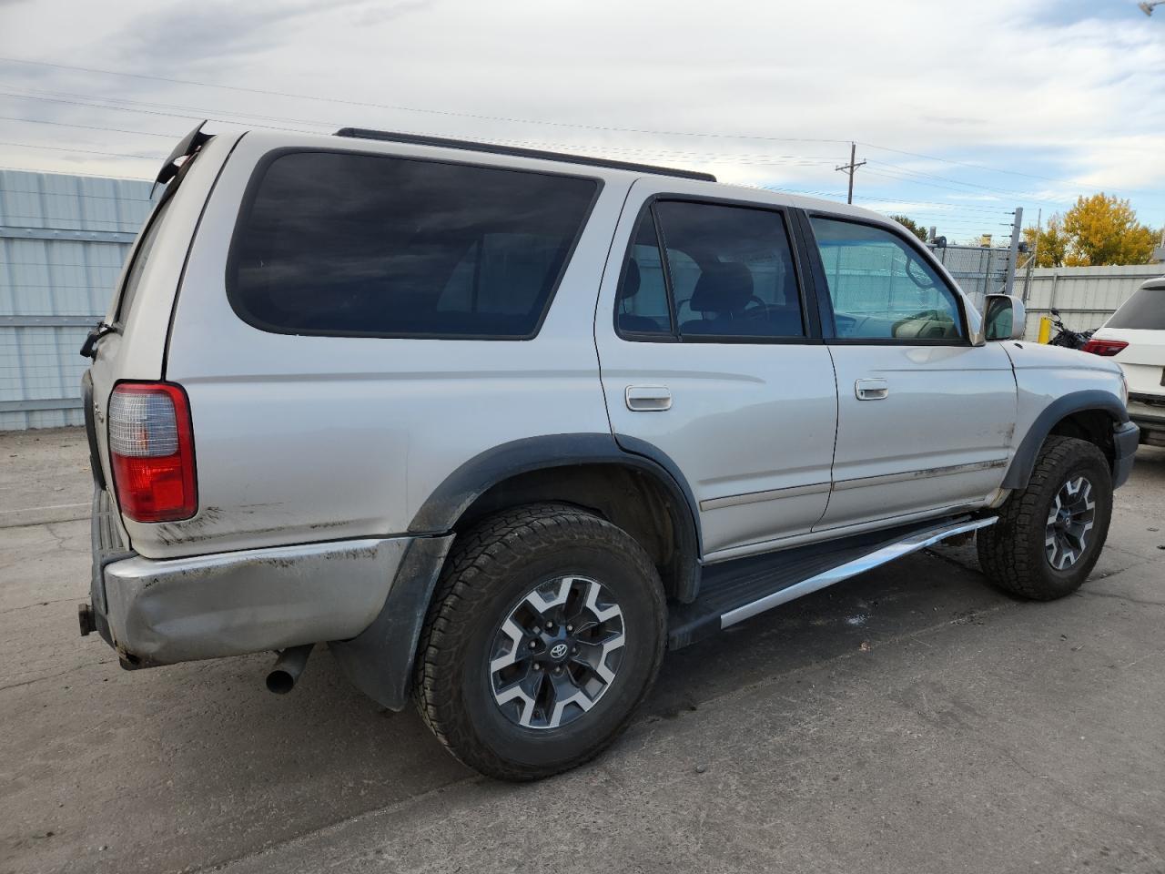 1999 TOYOTA 4Runner