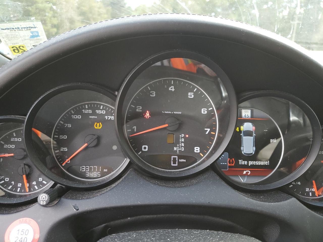 2014 PORSCHE CAYENNE