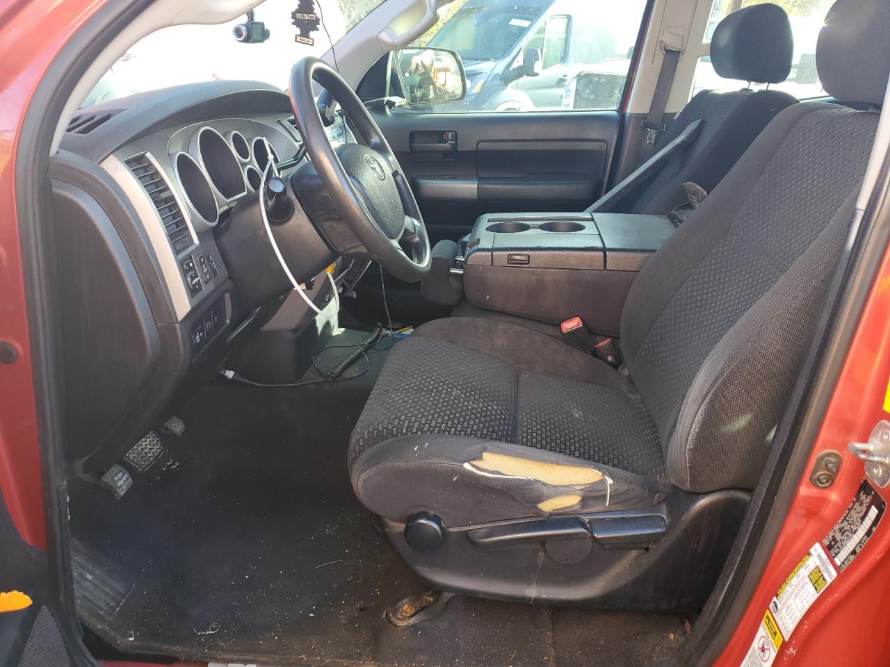 2011 TOYOTA TUNDRA
