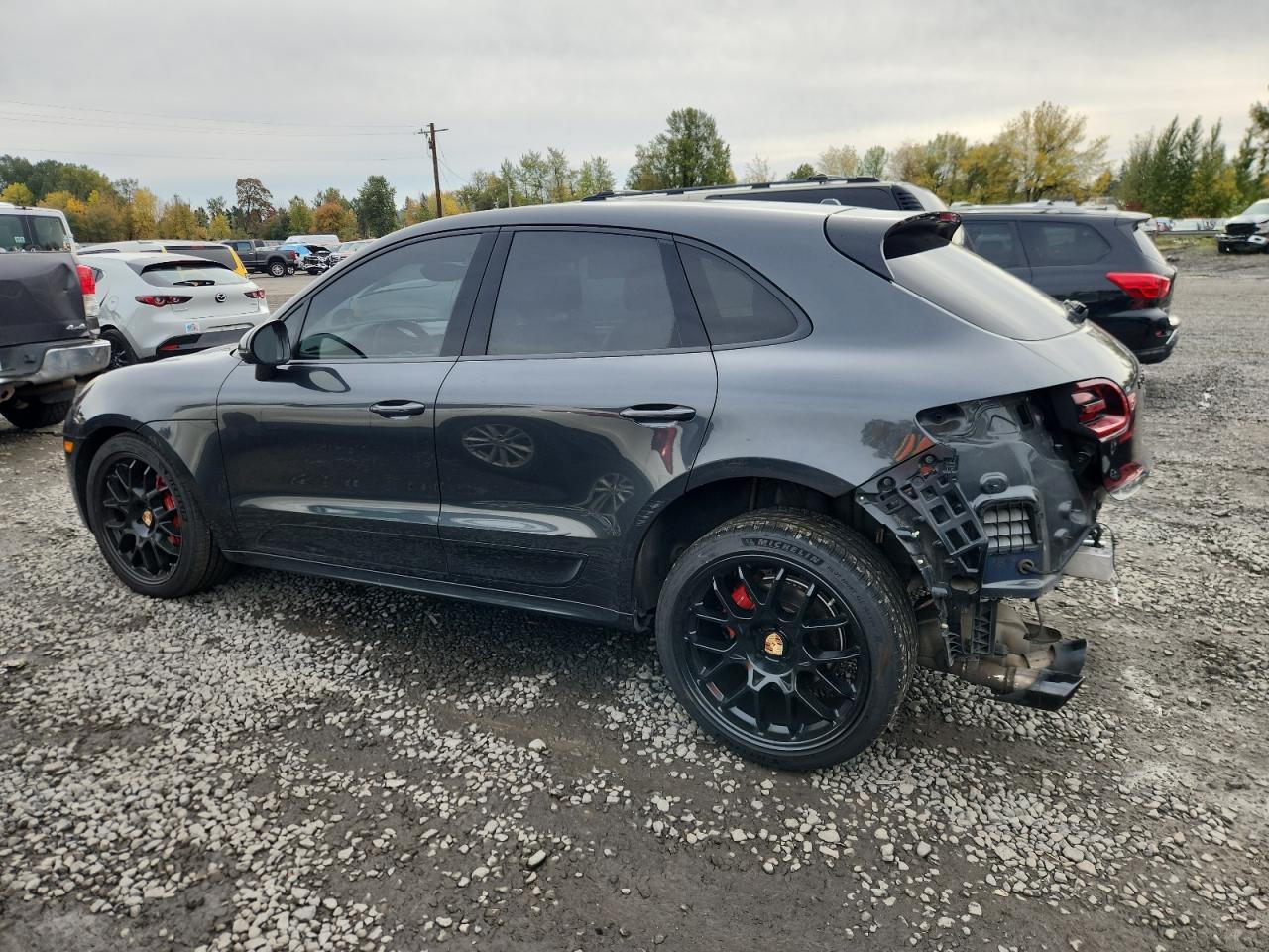 2017 PORSCHE Macan