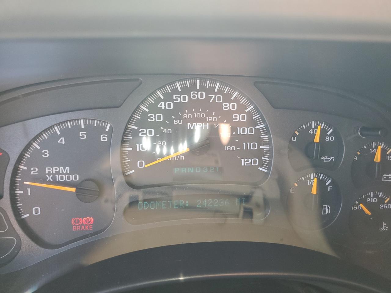 2003 CHEVROLET Tahoe