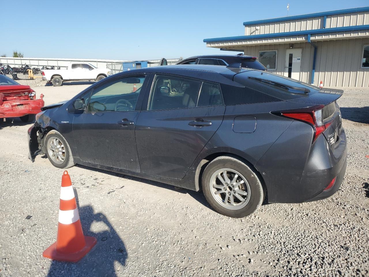 2021 TOYOTA PRIUS