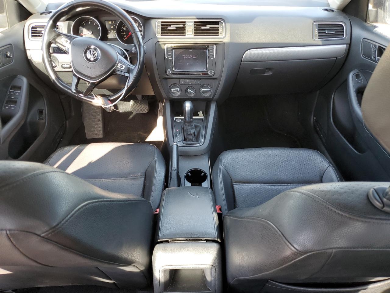 2016 VOLKSWAGEN JETTA