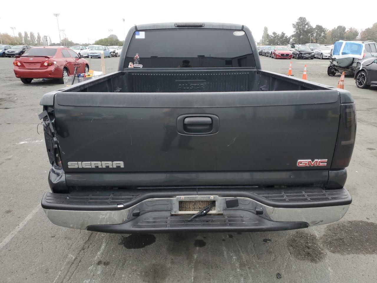 2004 GMC Sierra