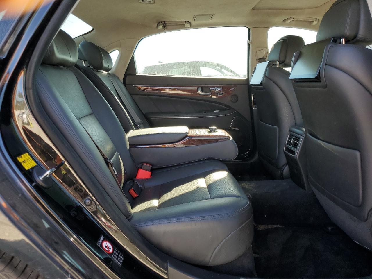 2015 HYUNDAI Equus