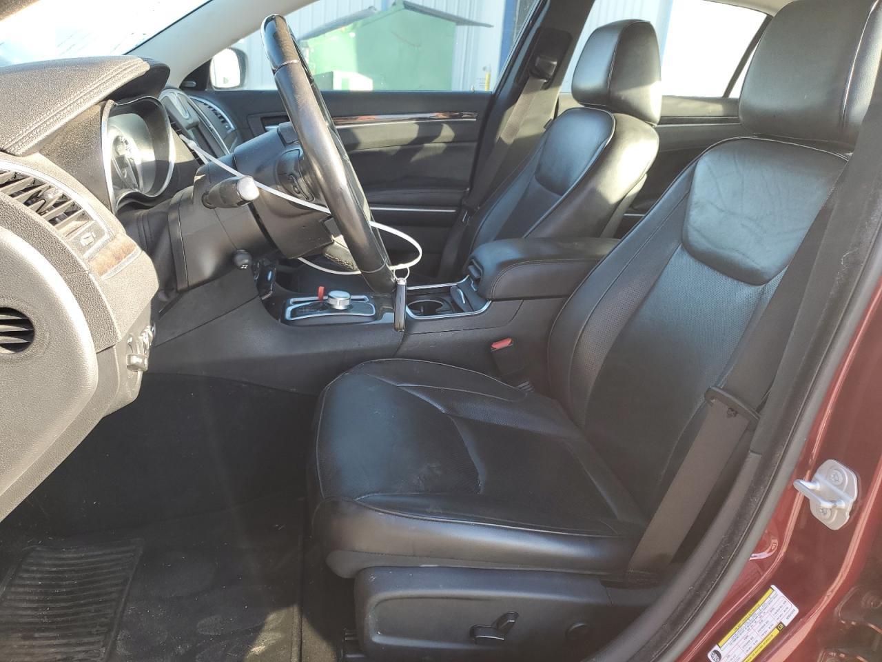 2019 CHRYSLER 300