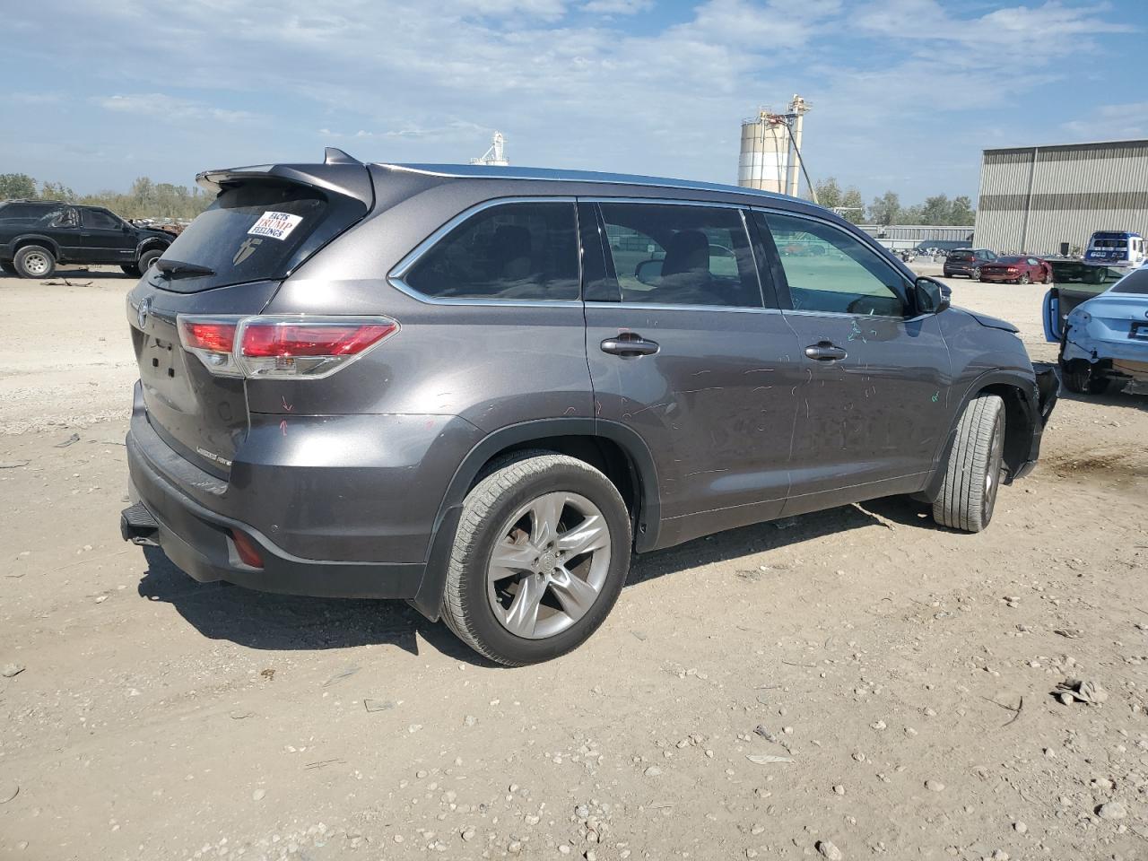 2015 TOYOTA HIGHLANDER