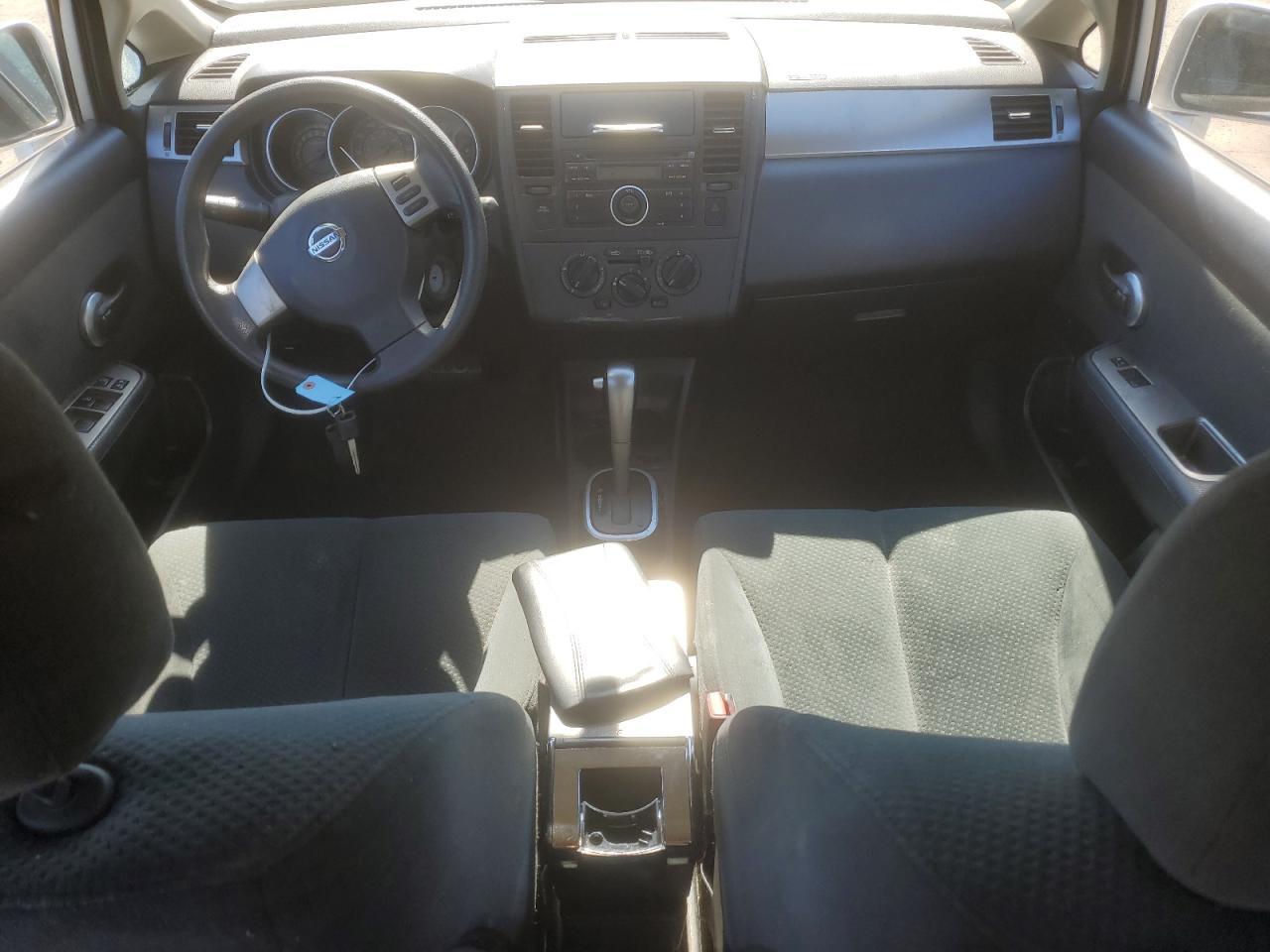 2010 NISSAN VERSA