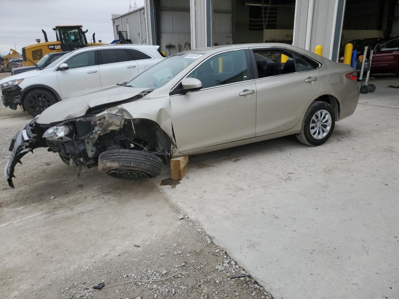 2015 TOYOTA CAMRY