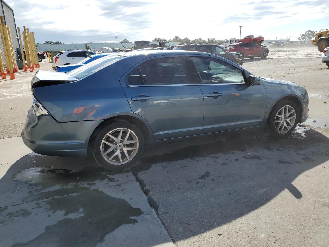 2011 FORD FUSION